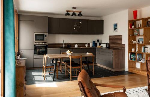 Annecy Apartment | Light-filled And Quiet Apartment