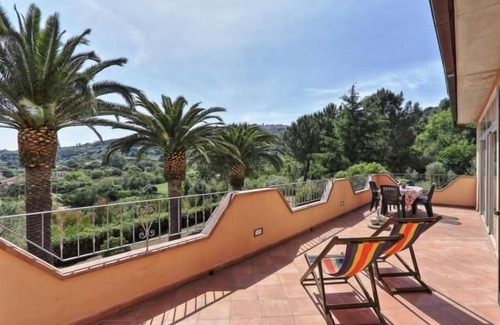 Capoliveri Villa | Light-flooded apartment with balcony - 3-room apartment Wanna