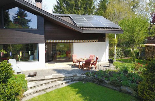 Prien am Chiemsee Apartment | Light-flooded large apartment - on Chiemsee and the mountains