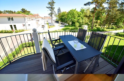 Ostseebad Baabe Apartment | Light-flooded vacation apartment 'Lachmöwe' in Baabe: sea view, comfort