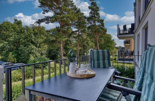 Ostseebad Baabe Apartment | Light-flooded vacation apartment 'Lachmöwe' in Baabe: sea view, comfort