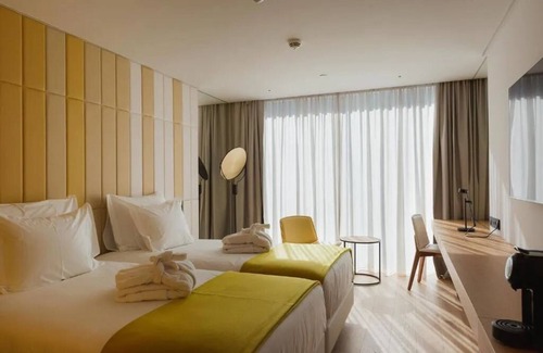 Sao Jorge de Arroios Hotel | Light, Luxury & Lisbon Lore—Swim, Stroll, and Soak in the Sights