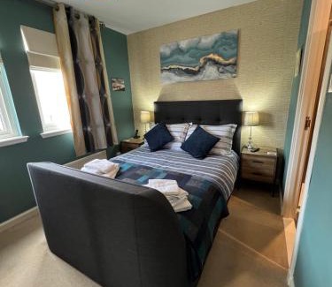 Cullen Apartment | Lighthouse Cottage Cullen
