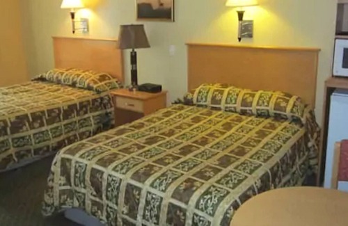 London Hotel | Lighthouse Inn Motel