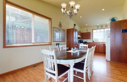 Sequim House | Lighthouse Manor