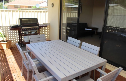 Port Hughes House | Lighthouse Port Hughes - Pet Friendly Beachfront Accommodation