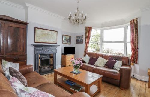 Gorleston-on-Sea House | Lighthouse View