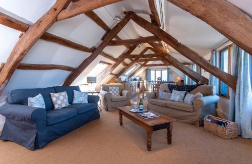 Goodwick House | Lighthouse Watch