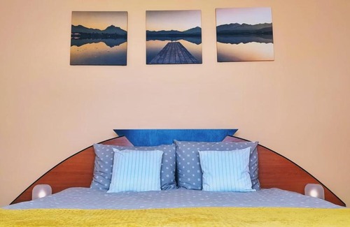 Sighisoara House | Lightning Vacation House