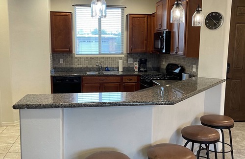 Tucson House | Like new Eastside home, 3 bedroom, 2 full bath, plus 2-car garage