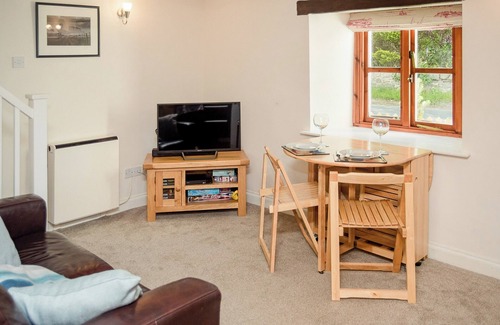 Dunstan Cottage | Lilac Cottage Dunstan