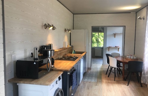 Gesvres Bed & Breakfast | LILIUM SAUVAGERE room