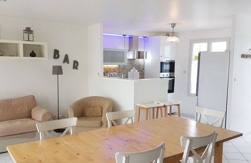 Bourgenay House | LILLEAU DES NIGES, Residences Re holiday rentals villa Re