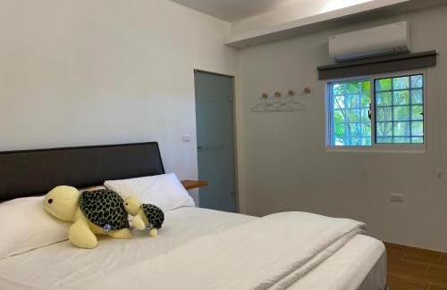 Wujie House | Lily Garden Homestay