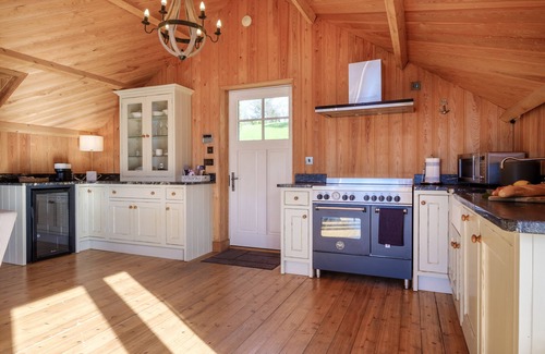 Killington Cottage | Lilymere Boat House