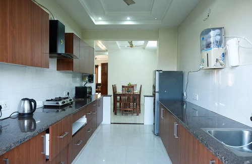 Gurugram Bed & Breakfast | Lime Tree Luxury 3Bhk Serviced Apartment