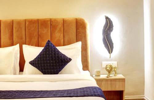 Sector 51 Hotel | Limewood Stay - Mall 51