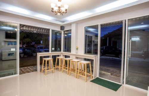 Choeng Thale Hotel | Lin House