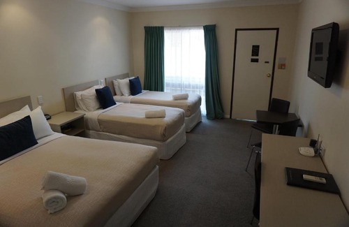 Wagga Wagga Hotel | Lincoln Cottage Motor Inn