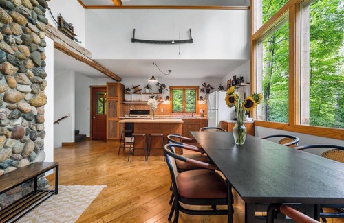 Traverse City House | Lincoln Lodge: Secluded~Wineries~Dog Friendly