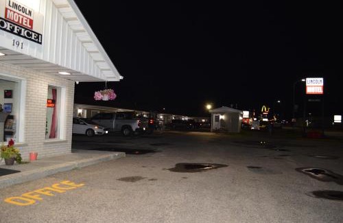 Sturgeon Falls Hotel | Lincoln Motel