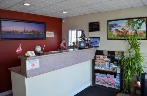 Sturgeon Falls Hotel | Lincoln Motel