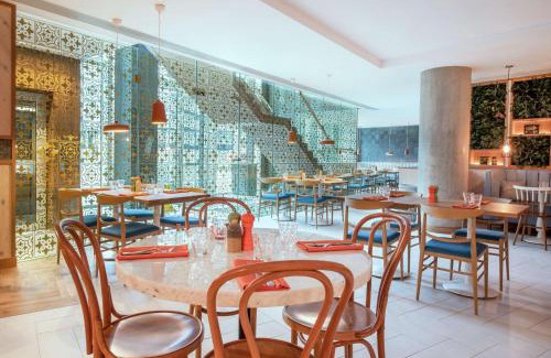 Canary Wharf Hotel | Lincoln Plaza Hotel London, Curio Collection By Hilton