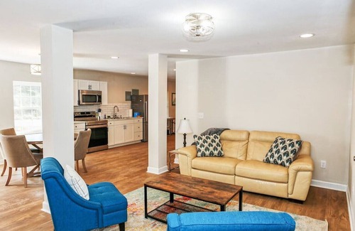 Boger City House | Lincolnton Farm Lodge | 2 Beds & Fire Pit with Huge Backyard!