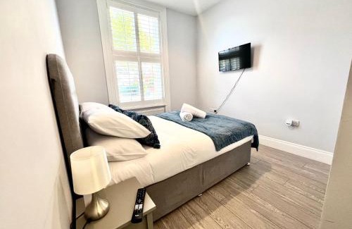 Bedford Apartment | Linden Garden apartment