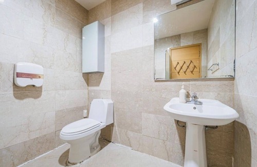 Downtown House | Linden Guest House