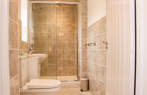 Stoney Stretton Cottage | LINDENS BARN, romantic, character holiday cottage in Minsterley