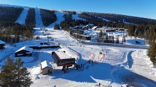 Salen Apartment | Lindvallen Ski Resort Pool and Padel - Sauna - 7 Guests