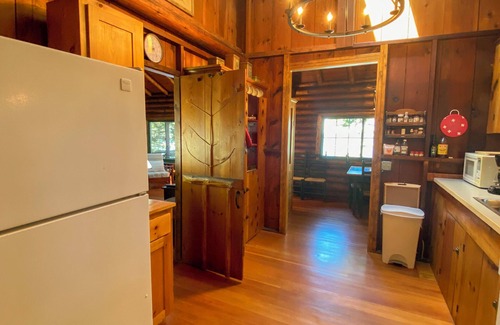 East Boothbay Cabin | Linekin Log Cabin: Dog-Friendly Log Cabin with Private Deep-Water Dock & Bay Views!
