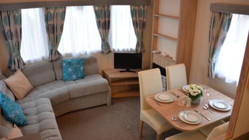 Corpach Resort | Linnhe Lochside Holidays
