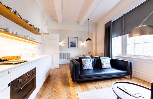 Old Town Apartment | Linton Collection - 28 North Bridge