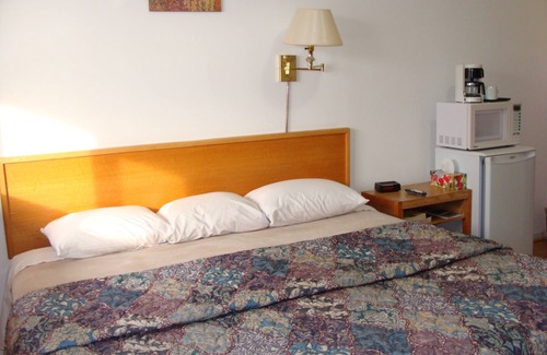 Long Sault Hotel | Lion Motel