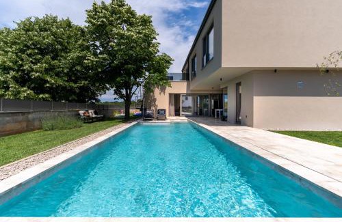 Novigrad Villa | Lipa Tree