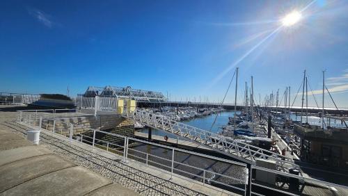 Parque das Nacoes Boat Rental | Lisboa Barco Dalida