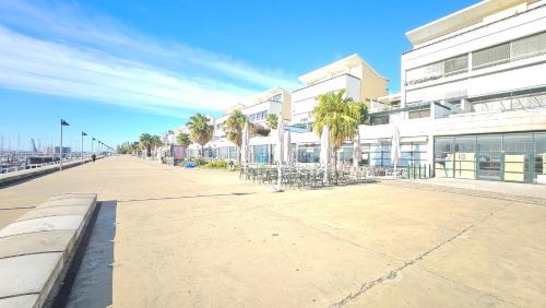 Parque das Nacoes Boat Rental | Lisboa Barco Dalida