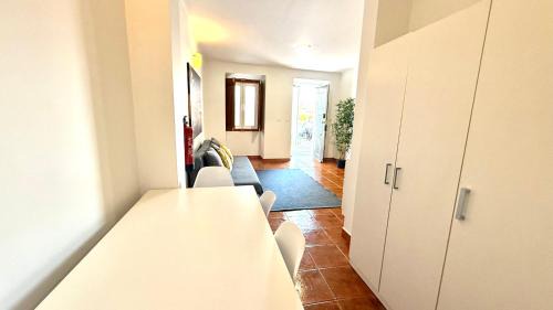 Santa Isabel Apartment | Lisboa, Central Lisbon, Charming Patio House, , WIFI, Air Conditioning, Near Metro, by IG