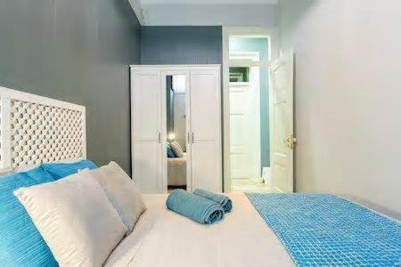 Santa Engracia Apartment | Lisbon Charming Apartment