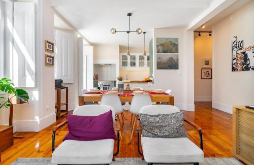 Santo Amaro Apartment | Lisbon Design Flat, Luxury, 7 People, Pool Garden