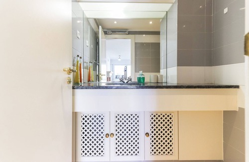 Lumiar Condo | Lisbon Flower 360º - Your Lovely Flat with Pool and Parking