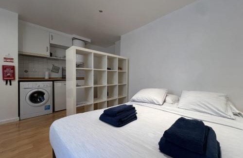 Santo Estevao Apartment | Lisbon Life Alfama III