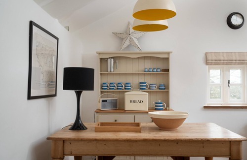 Sancreed House | Lisbue Barn - idyllic dog friendly escape within easy reach of beaches, parking