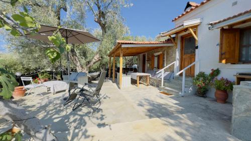 Plomari House | Lithos Estate Plomari