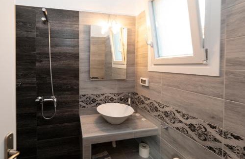 Kamares Apartment | Litsa Rooms