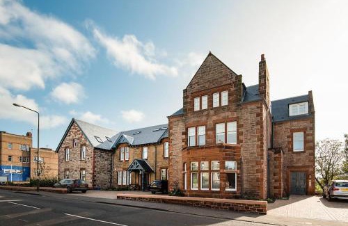 Gullane House | Little Archer