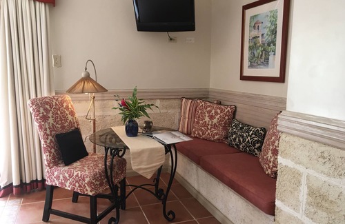 Keizer Hill Hotel | Little Arches Boutique Hotel Barbados - Adults only