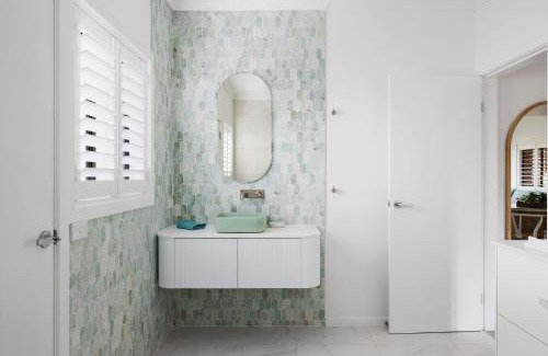 Nelson Bay Villa | Little Beach Boutique Apartment